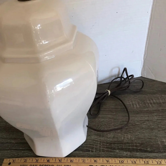 Vintage Ceramic Ginger Jar Shaped Lamp - Picture 6 of 9